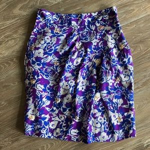 Anthropology Fei 100% silk skirt w/ sequins detail sz 4